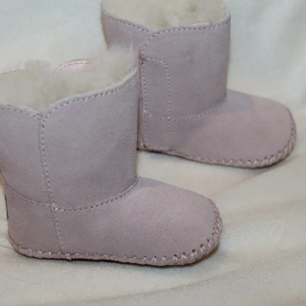 NIB UGG INFANT SUEDE SHEARLING BOOTIES PINK